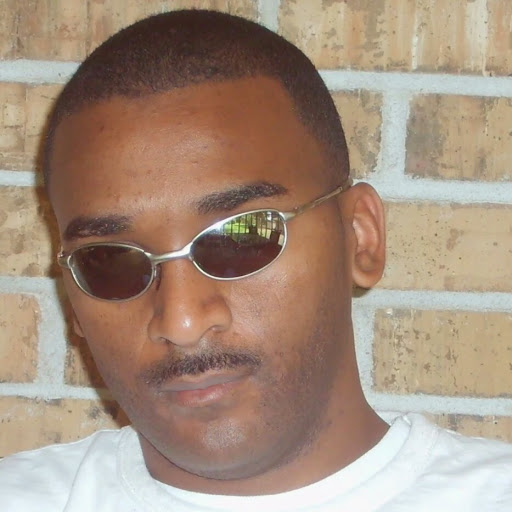 Derek Braxton Photo 8