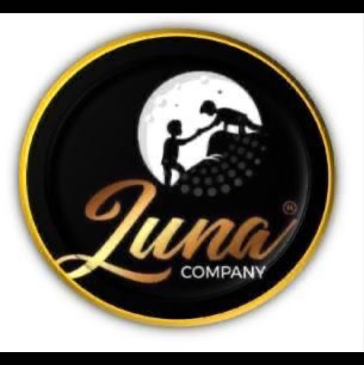 Claudia Luna Photo 11