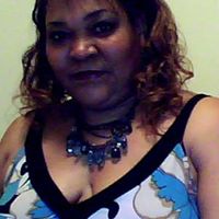 Violet Lyons Photo 3