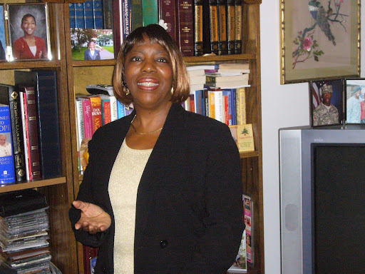 Diane Hawkins Photo 16