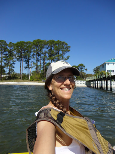 Elizabeth Reiter Photo 14