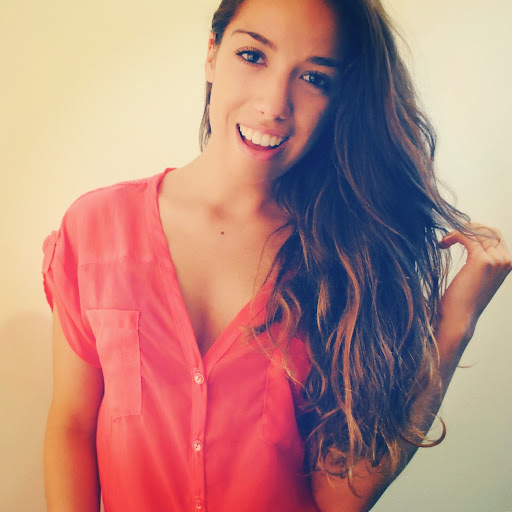 Nicole Mclaughlin Photo 16