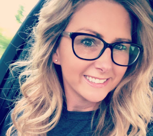 Erica Sanders Photo 17