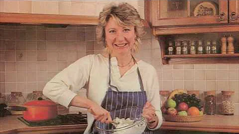 Rose Elliot Photo 11