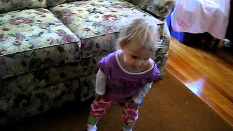 Sadie Larson Photo 21