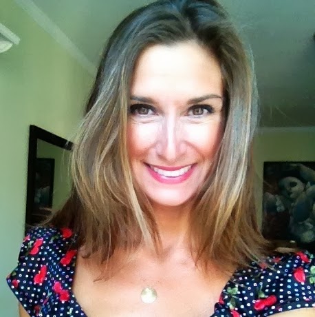 Elizabeth Layton Photo 10
