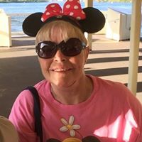 Carolyn Layne Photo 4