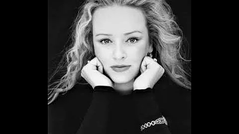 Lisa Russell Photo 43