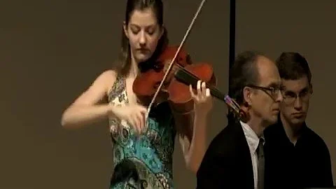 Erika Major Photo 14
