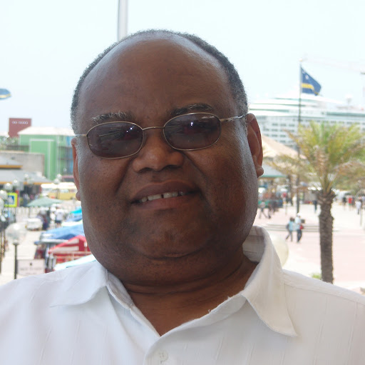 Robert Toussaint Photo 9