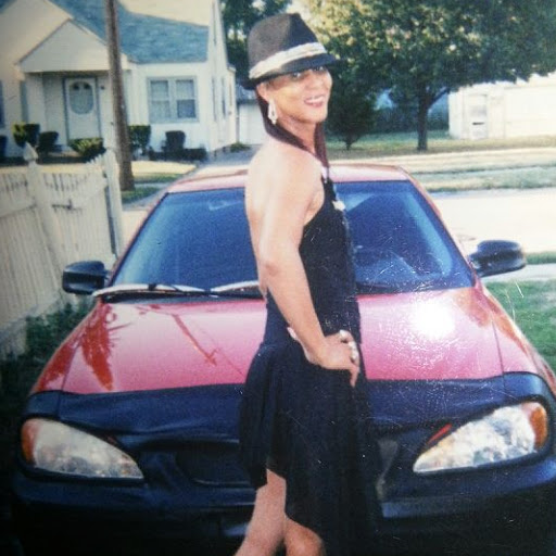 Gloria Brown Photo 16