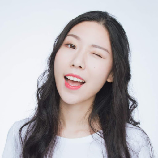 Annie Lo Photo 17