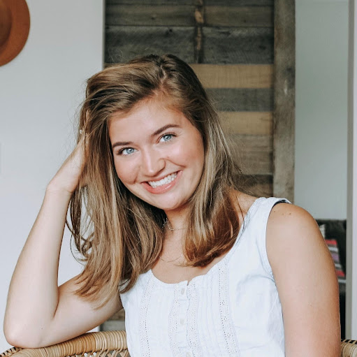 Emma Mueller Photo 10