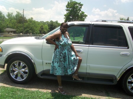 Lorna Sanders Photo 9