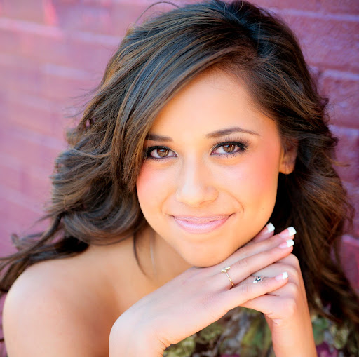 Erin Garza Photo 12