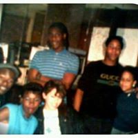 Robin Burks Photo 7