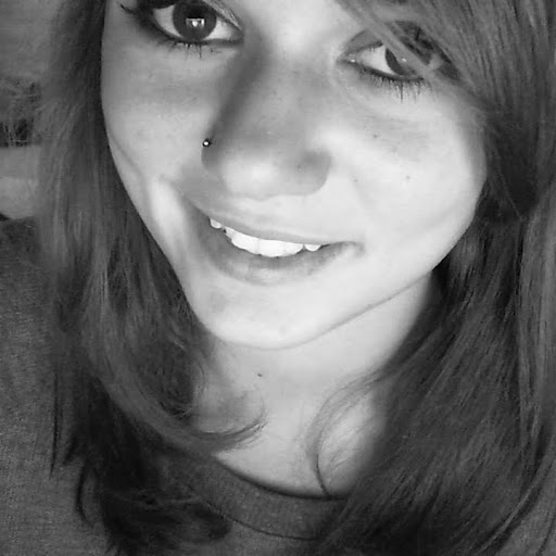 Michelle Mantilla Photo 10