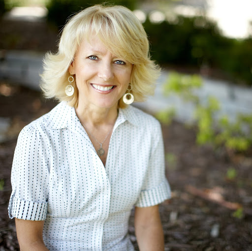 Renee Burt Photo 12