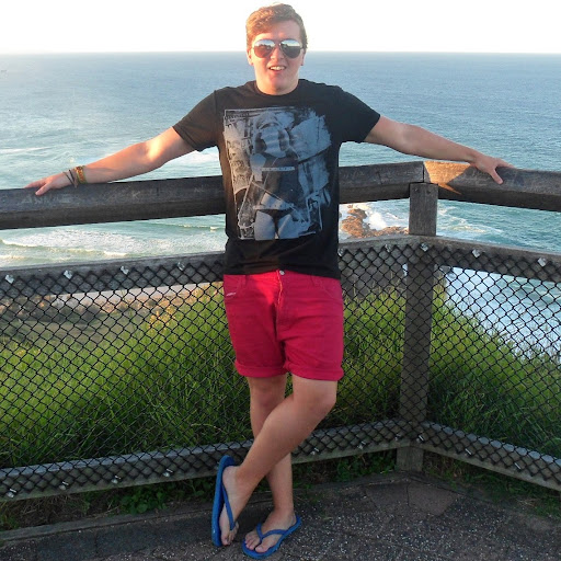 Ryan Hutchison Photo 18