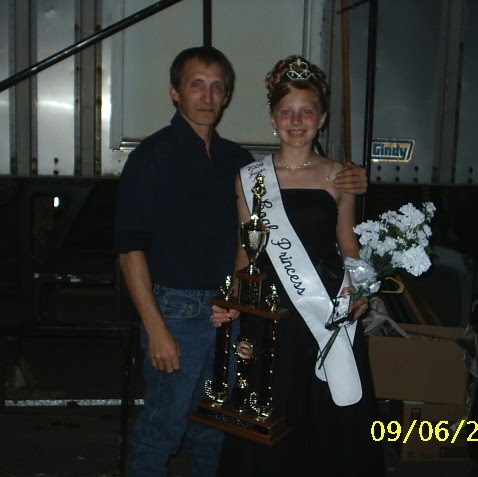 Delbert Moore Photo 9