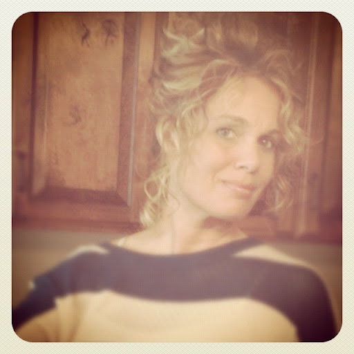 Andrea Emmett Photo 11