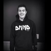 Chris Hart Photo 3
