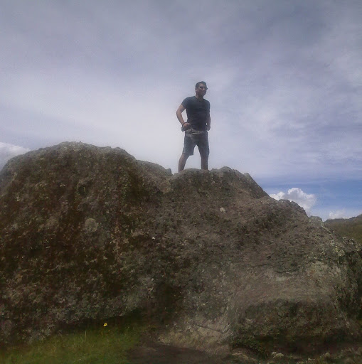 Oscar Roque Photo 12