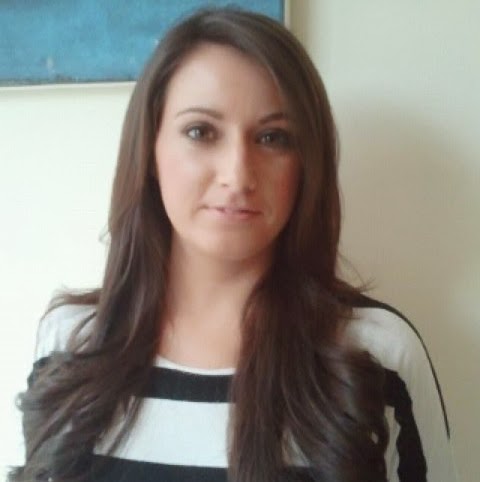Laura Mccallum Photo 10