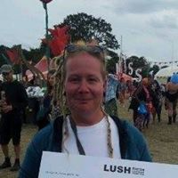 Sarah Betts Photo 7