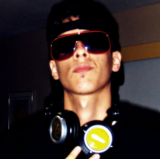 Misael Aguirre Photo 9