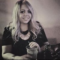 Holly Bowden Photo 8
