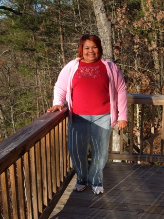 Angela Travis Photo 17