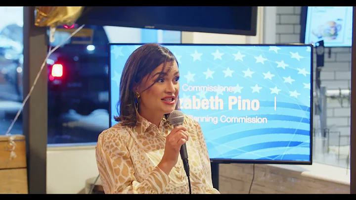 Elizabeth Pino Photo 34