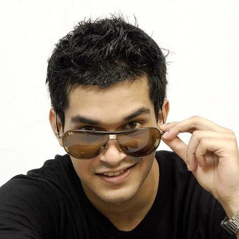 Aaron Almeida Photo 13