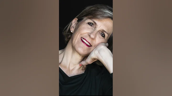 Barbara Schmid Photo 29