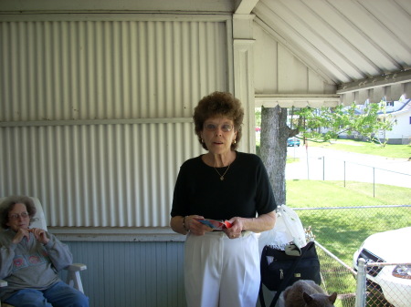 Karen Hull Photo 18