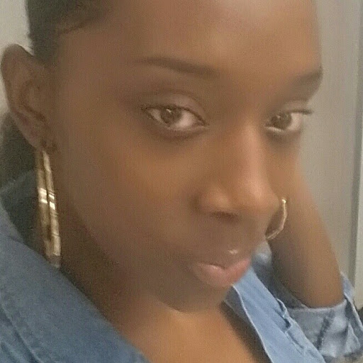 Shani Johnson Photo 13