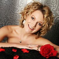 Rebecca Shea Photo 8