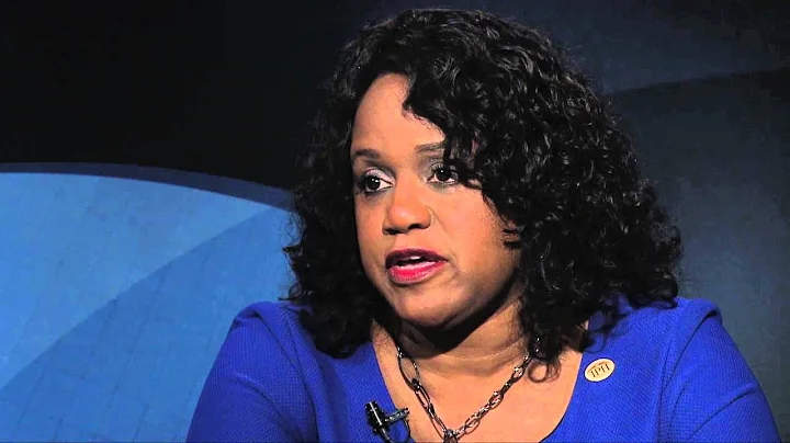 Loretta Davis Photo 37
