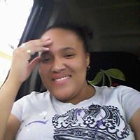 Elizabeth Robinson Photo 7