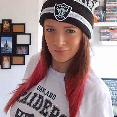 Claire Torres Photo 12