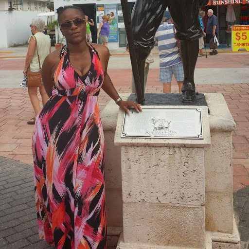 Latisha Murray Photo 11