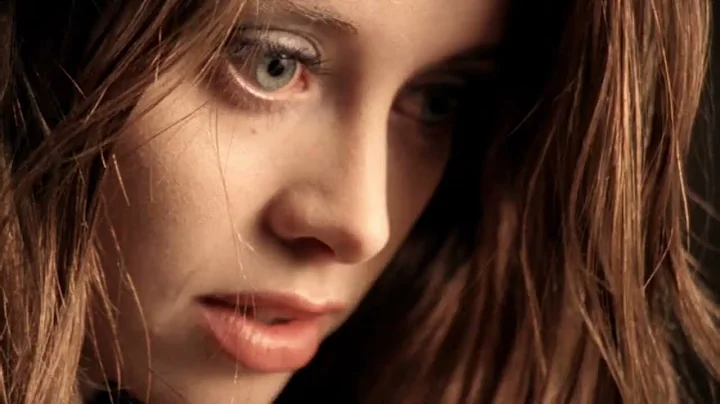 Amelia Lang Photo 22