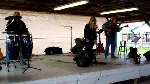 Vicki Roberts Photo 30