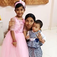 Chitra Iyer Photo 6