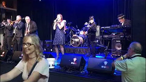 Debra Stafford Photo 26