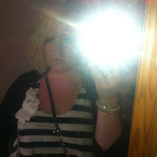Rebecca Jones Photo 18