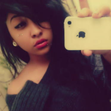 Lynette Lopez Photo 14