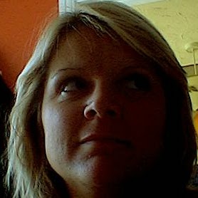 Karen Rowlands Photo 10
