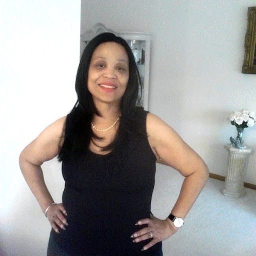 Valerie Fuller Photo 16